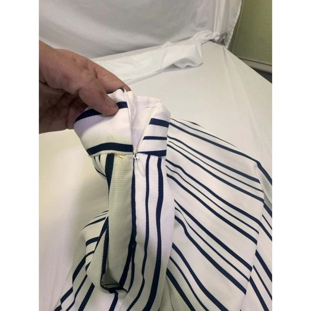 Boston Proper Trouser Pants Womens Size 4 Striped Side Slit Navy White Office - Picture 7 of 7
